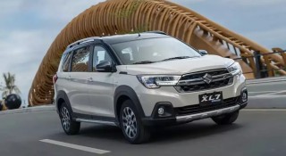 Suzuki tung ưu đãi 'khủng' trước tháng Ngâu: XL7 Hybrid được tăng mức khuyến mại lên 75 triệu đồng